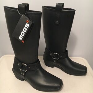 NEW Women’s Size 8 (runs small 7-7.5) Bogs Rainboots